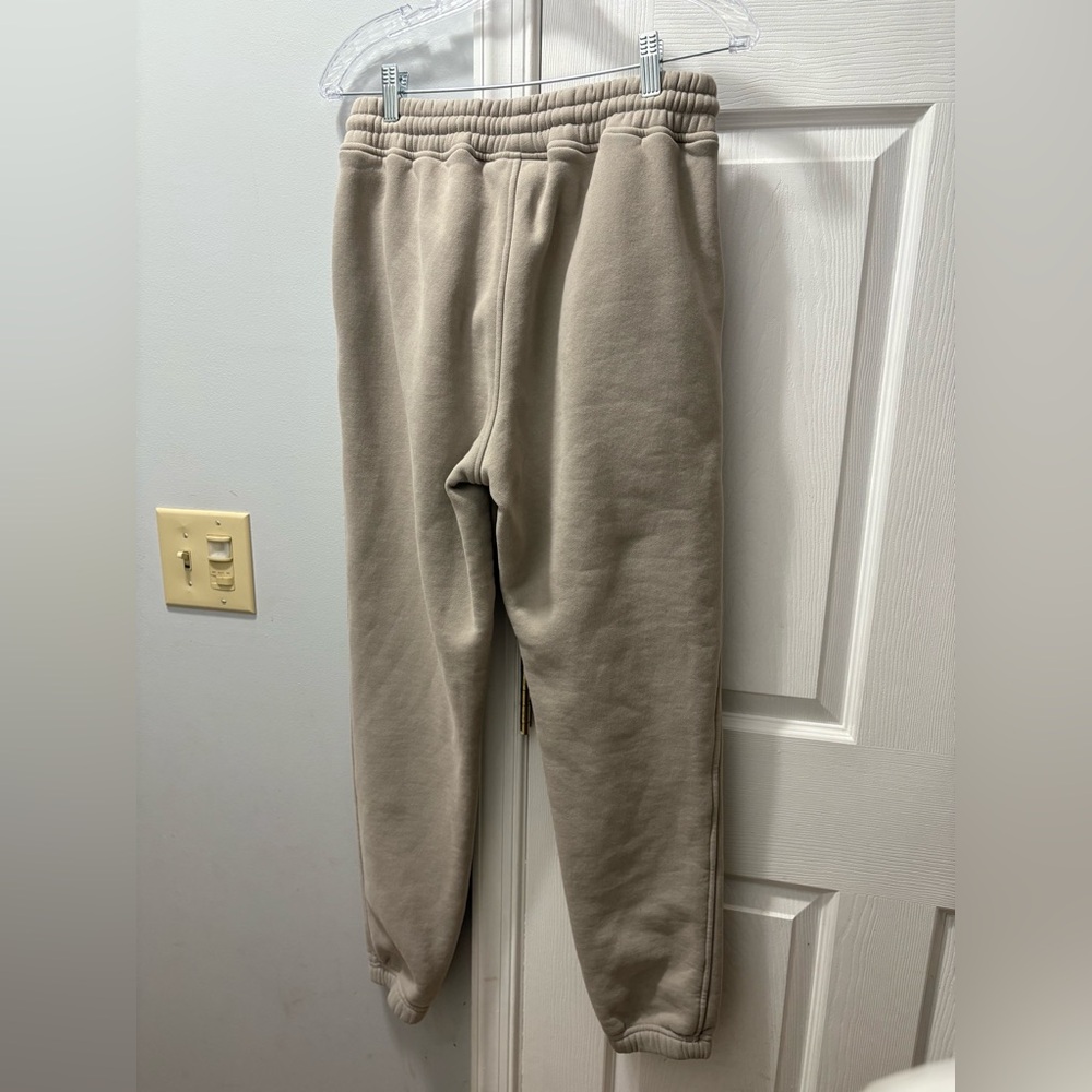 Fancy Homebody Off The Shoulder Sweat Suit Light Tan/ Gray Size Small - Picture 4 of 7